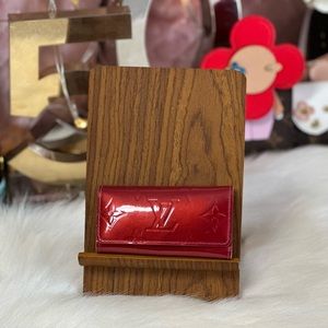 Authentic POMME D’AMOUR LOUIS VUITTON MONOGRAM VERNIS LEATHER MULTICLES KEY CASE